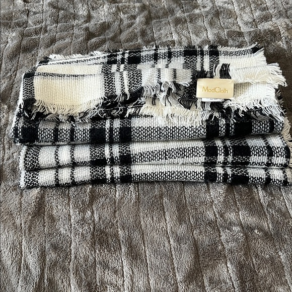 Scarf, blanket scarf by ModCloth. Black and white Blanket Plaid Scarf. - Picture 4 of 4